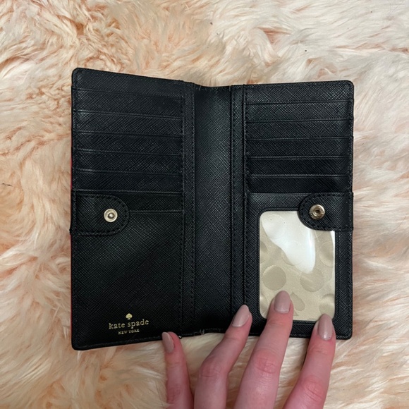 Kate Spade Bifold Wallet - Picture 4 of 5